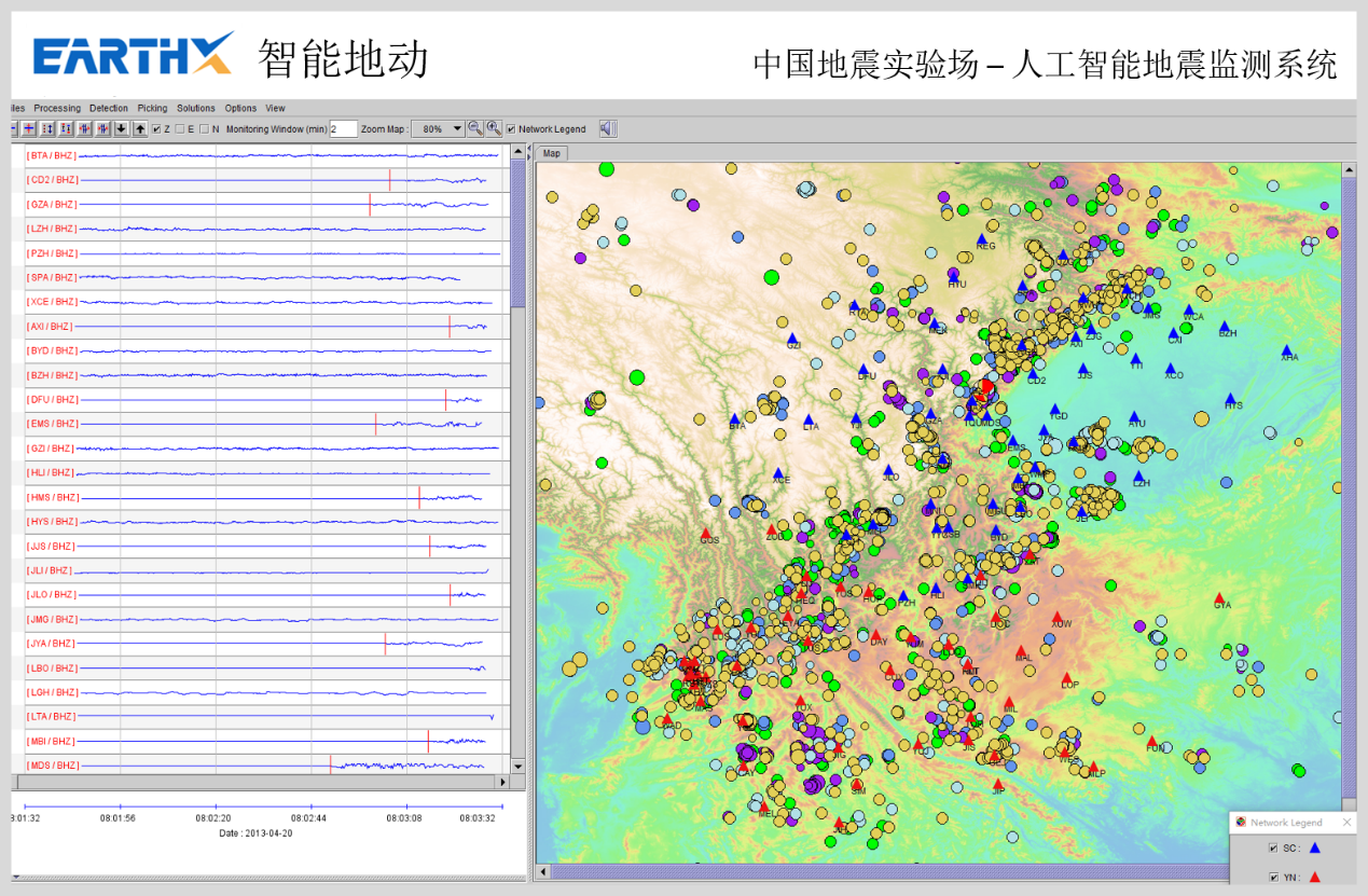 中国科大交叉合作团队与中国地震局合作推出的人工智能地震实时监测系统。红色三角符号代表云南省境内地震台，蓝色三角符号代表四川省境内地震台，圆圈是该系统自动报出的地震位置。 受访对象供图