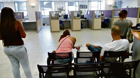 受新冠肺炎疫情影响 以色列面临历史上最大的失业危机