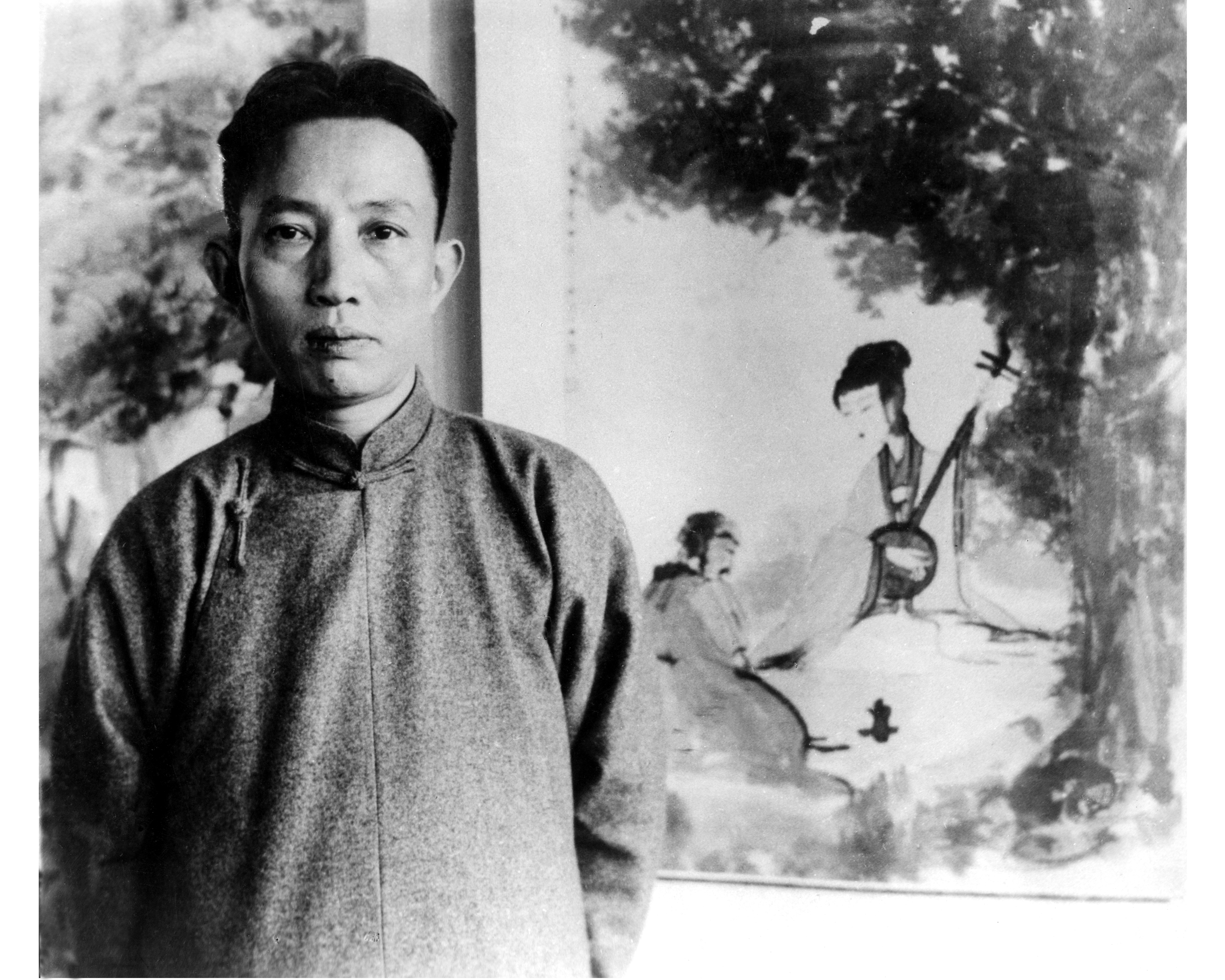 傅抱石在上海的个人画展上（1947年）
