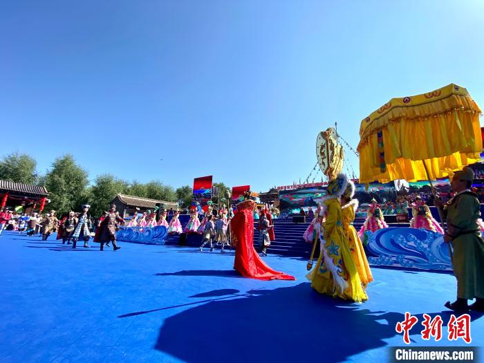 青海：首届河湟文化艺术节正式开幕