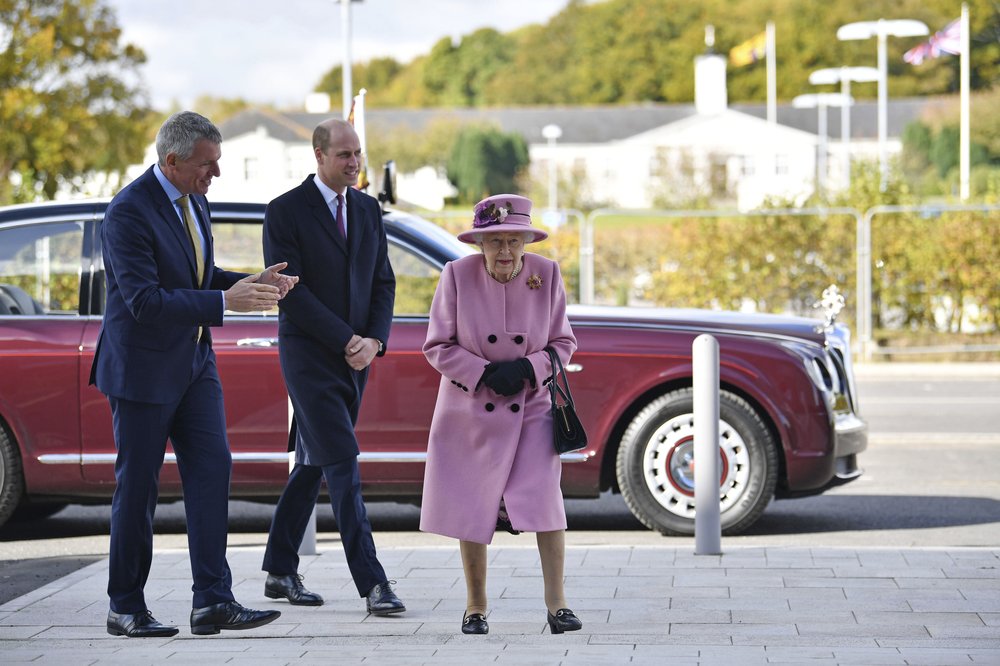 英国女王出席公开活动。