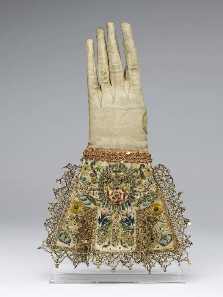 皮手套，英国，1600-1625 ©英国V&A博物馆