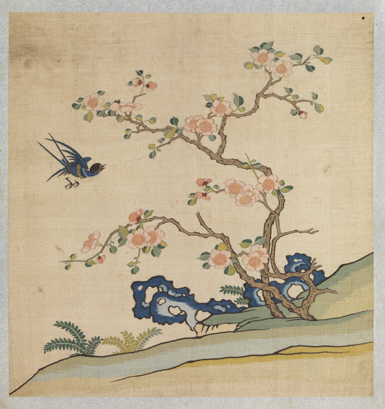 （明）缂丝花卉册之“飛燕迎春”中国台北故宫博物院藏