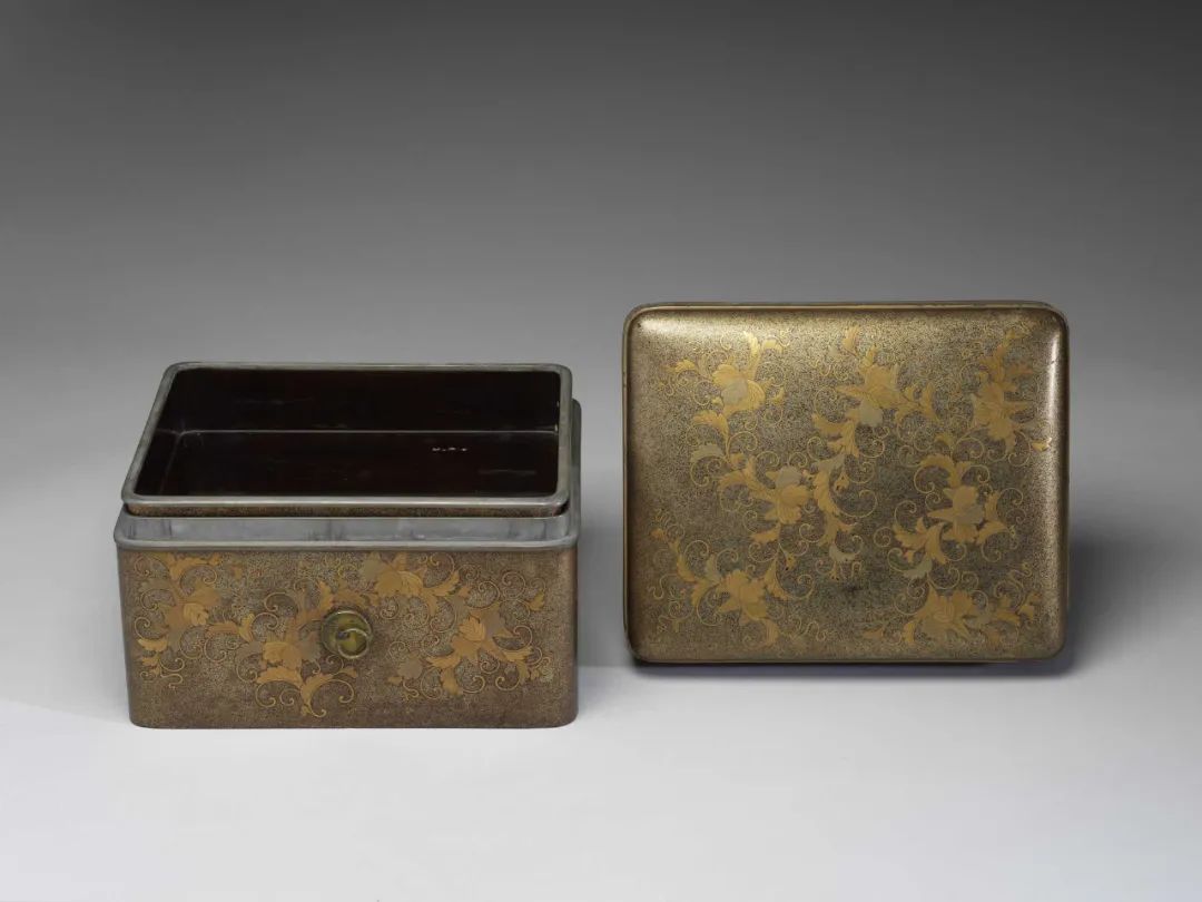 （十八世纪）日本桐莳绘小箱 中国台北故宫博物院藏
