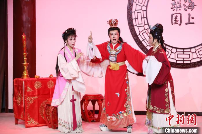 2月9日布鲁塞尔中国文化中心将携手上海越剧院举办经典越剧《红楼梦》专场直播，为中欧观众带来经典越剧演绎。布鲁塞尔中国文化中心供图