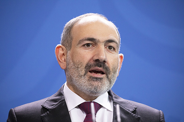 亚美尼亚总理帕希尼扬  澎湃影像 图