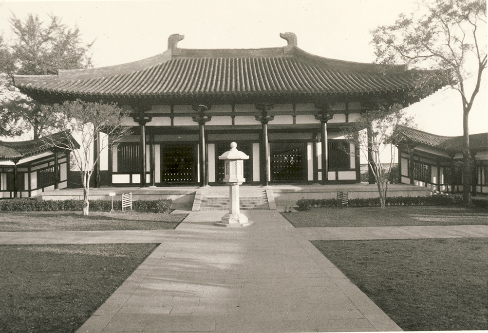 1963年梁思成主持设计扬州鉴真纪念堂