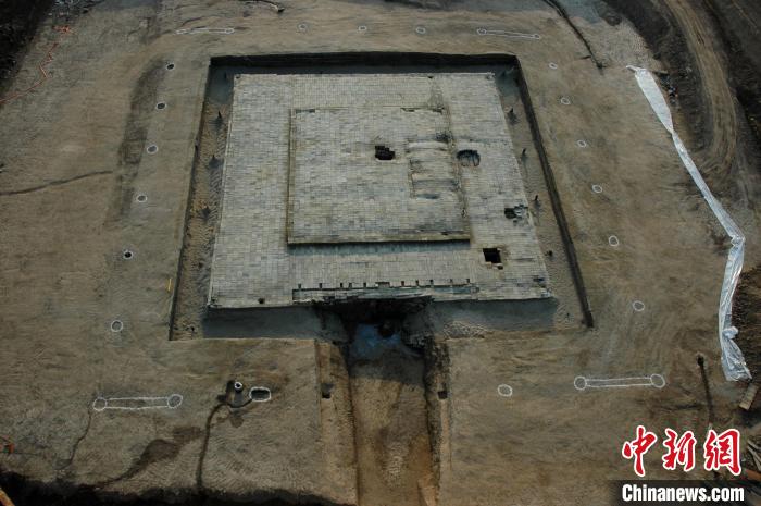 资料图：菏泽定陶汉墓墓顶所封护的青砖。　山东博物馆供图
