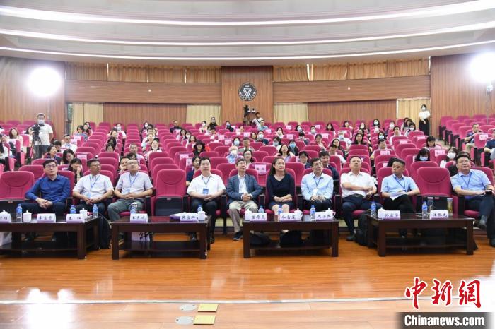 第二届国际中文教育发展智库论坛在云南举行