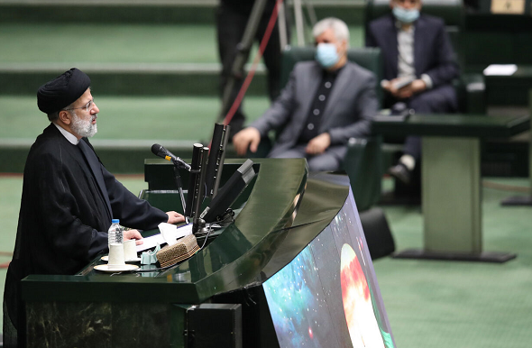 伊朗总统莱希：控制疫情是新政府首要优先任务