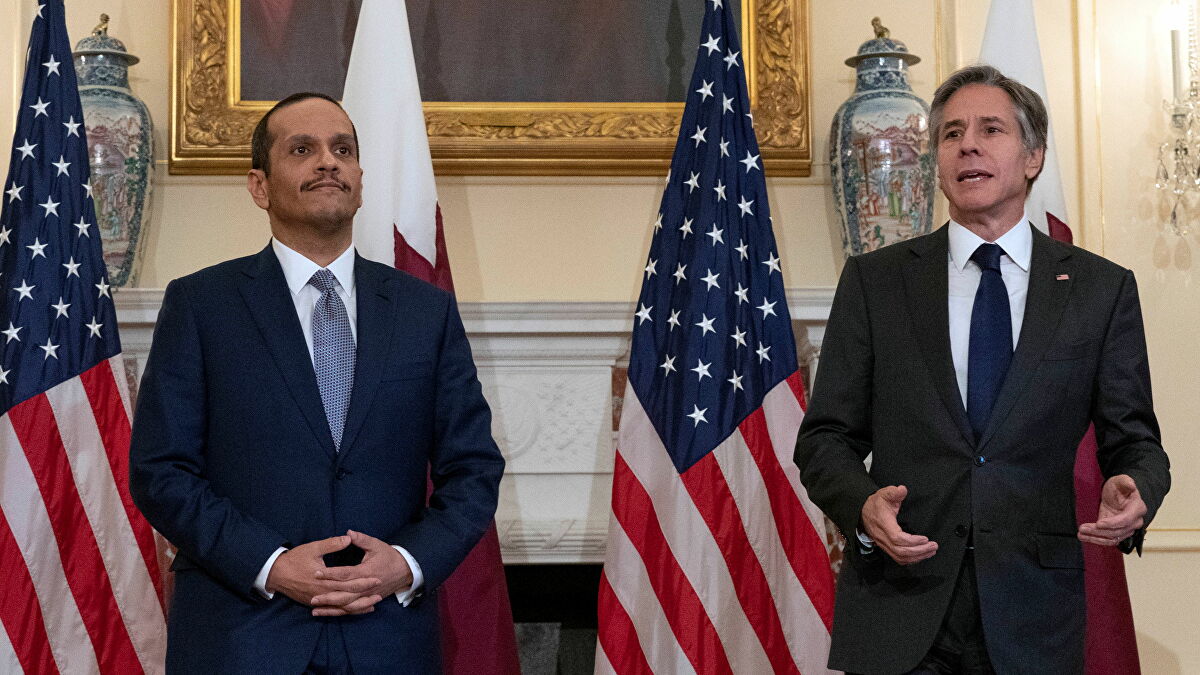 布林肯（右）和卡塔副首相兼外交大臣穆罕默德（左）。 资料图