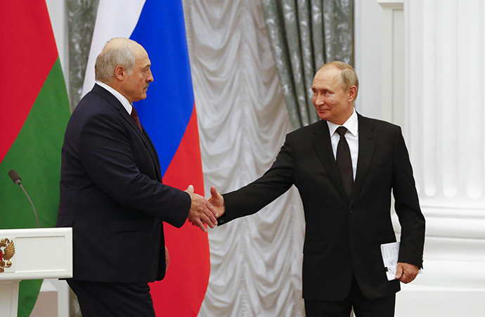 当地时间2021年9月9日，俄罗斯莫斯科，俄罗斯总统普京与来访的白俄罗斯总统卢卡申科举行会谈。澎湃影像 图