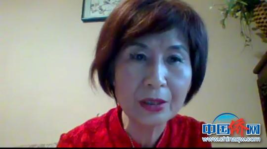 图为巴西华星艺术团团长李青霞致辞。 莫成雄 摄 图为巴西华星艺术团团长李青霞致辞。 莫成雄 摄
