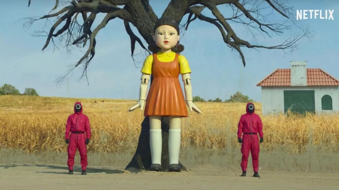 “一二三木头人”的巨型娃娃 图：Netflix