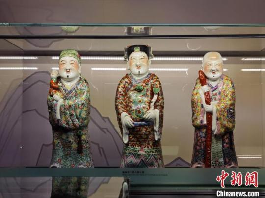 福禄寿三星人物立像。　上海市历史博物馆 供图