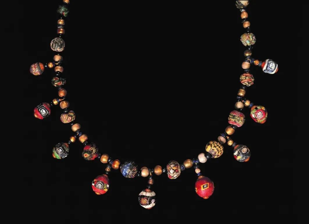 马赛克人面纹玻璃珠项链，埃及，托勒密王朝-罗马帝国早期，公元前1-公元1世纪
