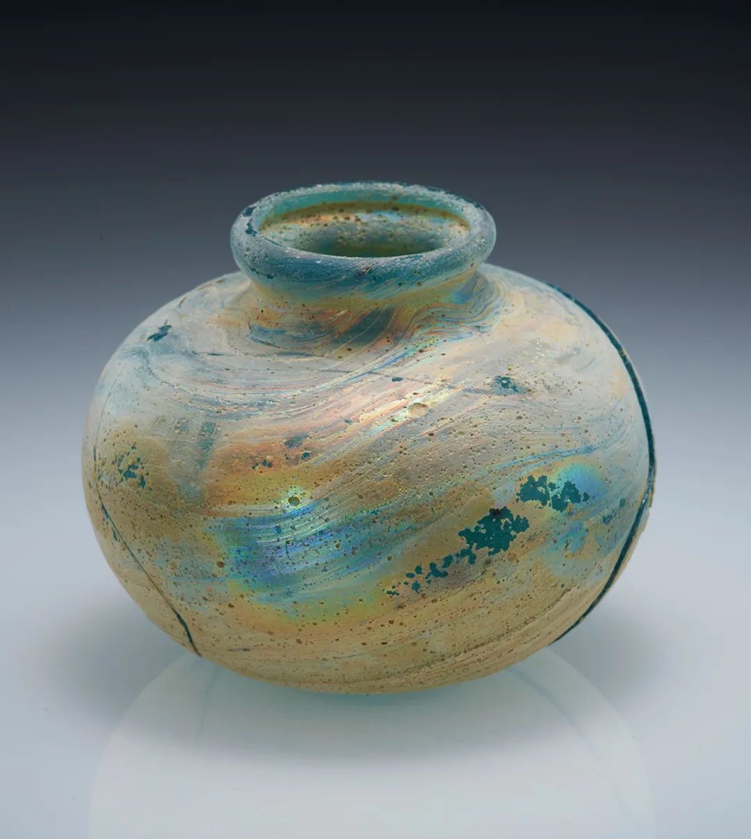 玻璃瓶，北魏，386-534年，大同市博物馆藏