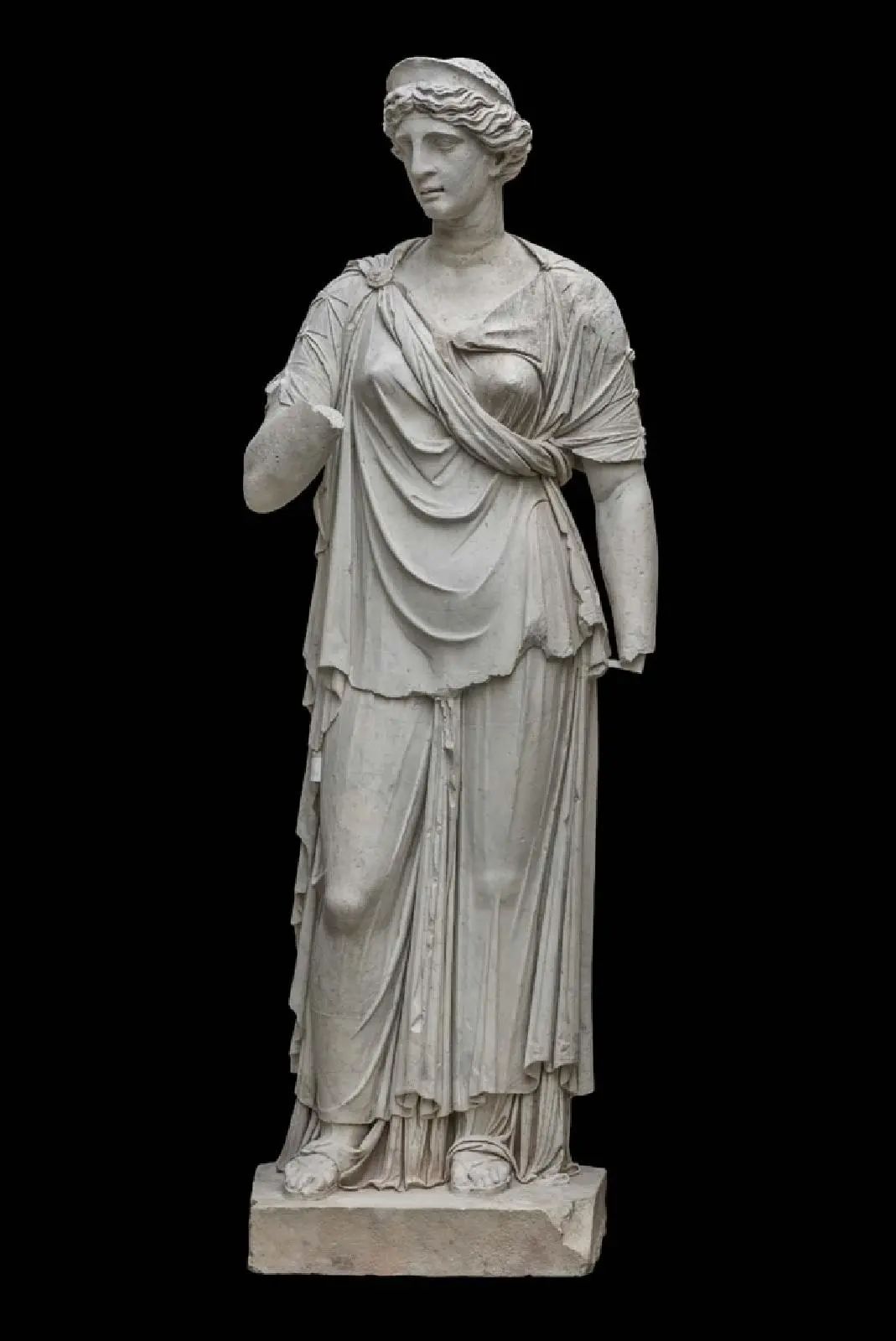 朱诺像，罗马帝国早期，公元前1年末，大理石。身体由卡拉拉大理石制成；头部为彭特利克大理石