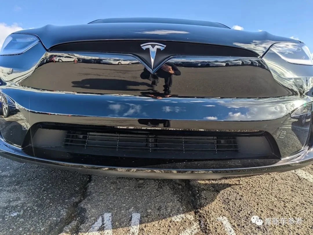 特斯拉最新HW4.0交付！不发布不宣传 直接上车Model X/S 还降价了