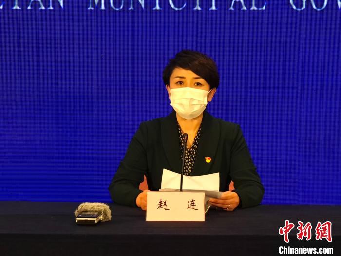 图为大连市卫生健康委员会副主任赵连。　杨毅 摄